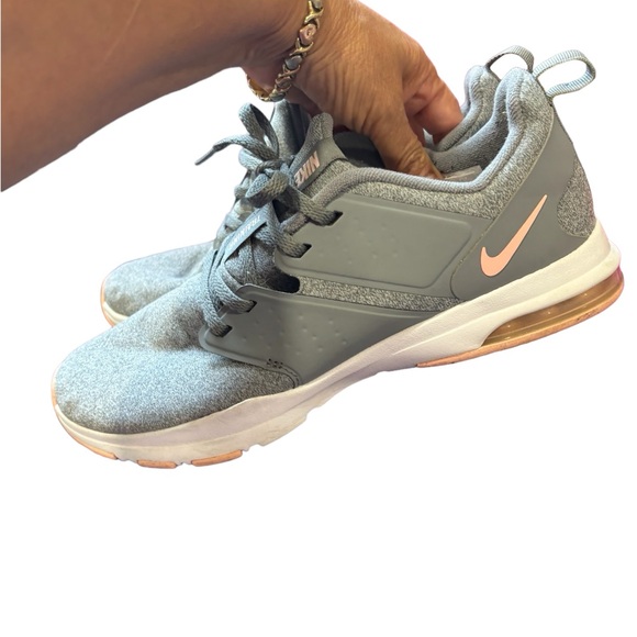Nike Shoes - Nike training shoes women’s size 8 1/2